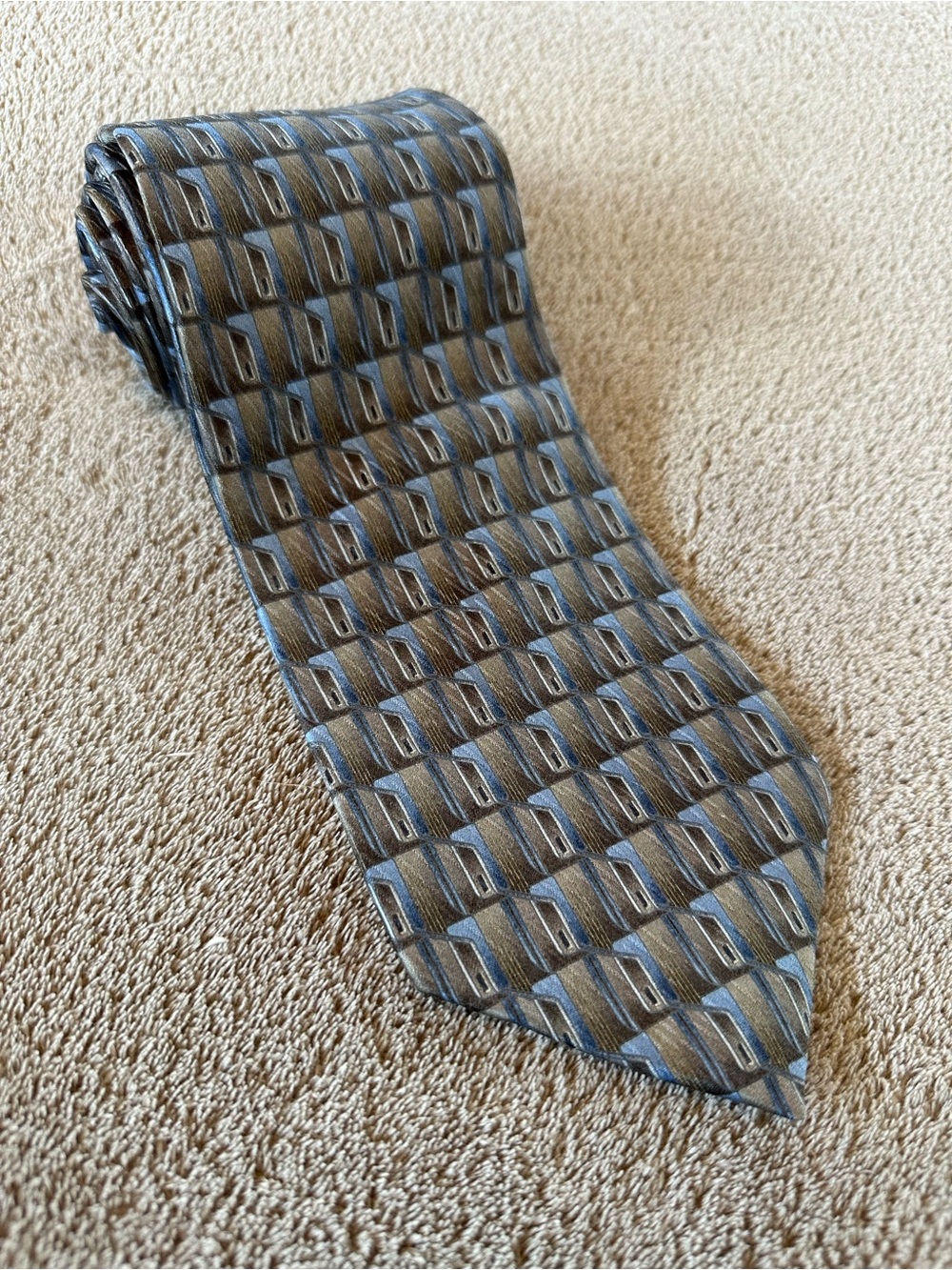 100% Silk Men's Cambridge Classics Neck Tie in Bronze & Blue Geometric Pattern